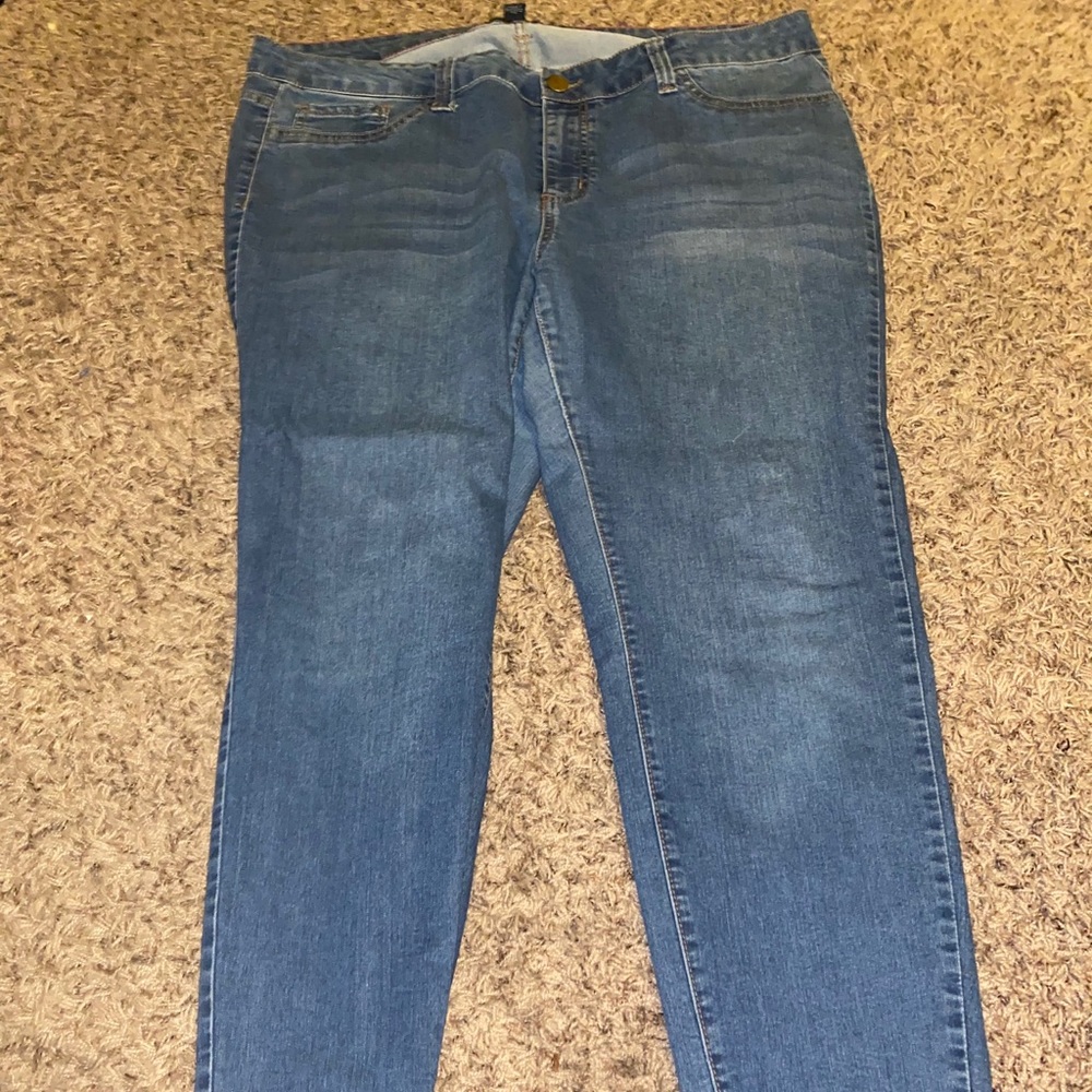 Forever 21 skinny jeans